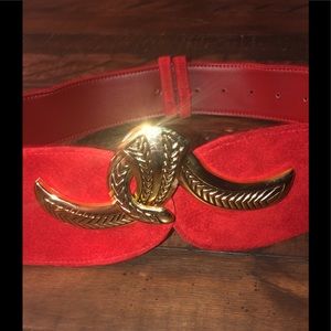 🔥 Red Leather belt with gold belt buckle 34 in